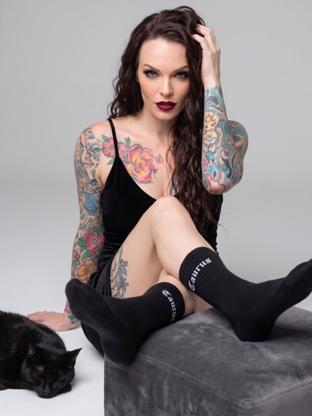 Dolls Kill Total Taurus Crew Socks Black White Gothic Zodiac Astrology New